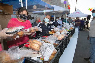 Shar-On & Laborers of the Harvest Kick-Off in Arvin 1 MEL2663