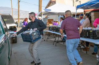 Shar-On & Laborers of the Harvest Kick-Off in Arvin 12 MEL2684